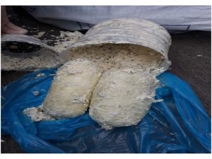 Peynir bidonunda 1 kilo 60 gram esrar ele geçirildi