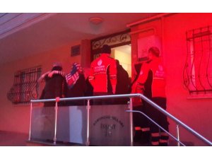 Maltepe’de genç bir kız düşen asansörde mahsur kaldı