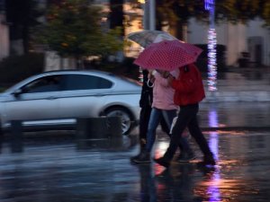Meteoroloji'den son dakika kuvvetli yağmur uyarısı