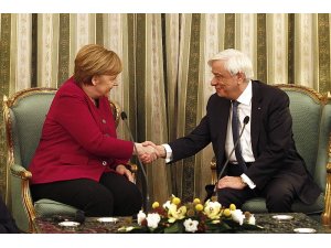 Merkel, Yunan Cumhurbaşkanı Pavlopulos’la görüştü