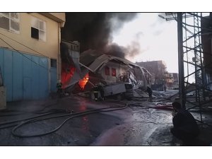 Gaziantep sanayi sitesinde büyük yangın