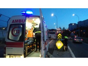 Haliç Köprüsünde motosiklet ile servis minibüsü çarpıştı: 1 yaralı
