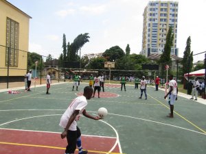 TİKA’dan Tanzanyalı öğrencilere spor tesisi
