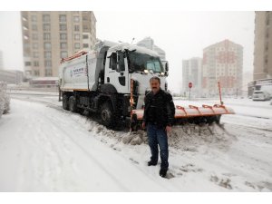 Başkan Palancıoğlu, karla mücadelede