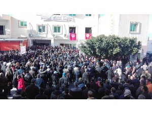 Tunus’ta 700 bin memur greve gitti