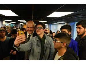 İçişleri Bakanı Soylu, Mardin’de gençlerle bir araya geldi