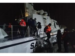 Saros Körfezi’nde yardım çağrısında bulunan 41 kaçak göçmen kurtarıldı