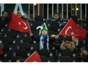 Spor Toto Süper Lig: Bursaspor: 0 - Fenerbahçe: 1 (İlk yarı)