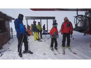 Erzincan Belediyesinden kayak kursu