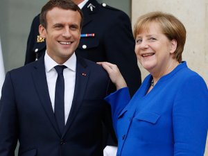 Macron ve Merkel ortak anlaşmaya imza atacak