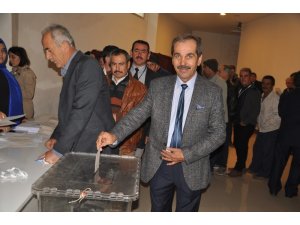 AK Parti Kırkağaç İlçe Başkanı Kılınç ve yönetimi istifa etti
