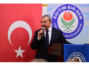 AK Parti Ataşehir Belediye Başkan adayı İsmail Erdem, “Bugüne kadar okullarımızdan gelen hiçbir talebi geri çevirmedik”