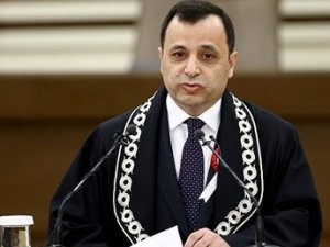 AYM'nin başkanlığına Zühtü Arslan yeniden seçildi