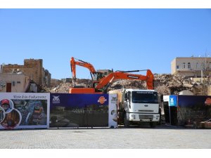 Tarihi Cumhuriyet Meydanı restore ediliyor