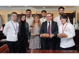 Trakya Üniversitesi aşçılık öğrencilerinden Alanya’da büyük başarı