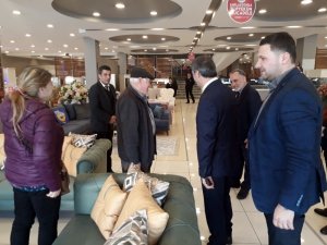 Başkan Alemdar, mobilya işletmecilerine misafir oldu