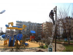 Haliliye’de parklarda güvenlik çalışmaları devam ediyor