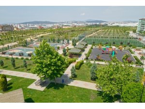 Parklar Büyükşehir Belediyesi atölyelerinden çıkan ürünlerle donatılıyor