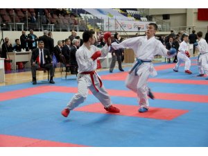 Türkiye Karate Şampiyonası Fethiye’de devam ediyor