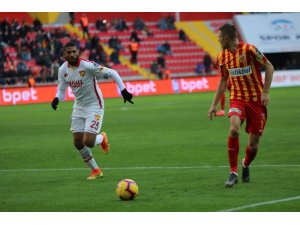 Spor Toto Süper Lig: İstikbal Mobilya Kayserispor: 2 - Göztepe: 1 (Maç Sonucu)