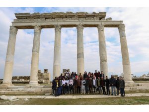 PAÜ’de öğrenim gören yabancı öğrenciler antik şehirleri gezdi