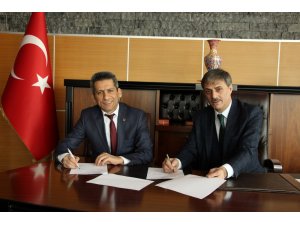 Sakarya Barosu ile Serdivan Belediyesi ’Adli yardım projesi’ protokolü imzaladı