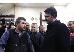 Bakan Kurum, Gaziantep’te oto sanayi esnafını ziyaret etti
