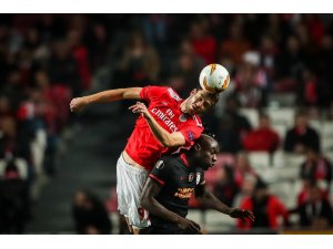 UEFA Avrupa Ligi: Benfica: 0 - Galatasaray: 0 (İlk yarı)