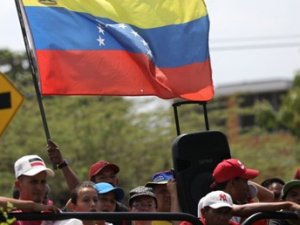 Venezuela, Kolombiya sınırını kapattı