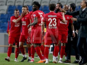 Ümraniyespor, Türkiye Kupası'nda destan yazıyor!