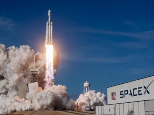 SpaceX'den tarihi adım