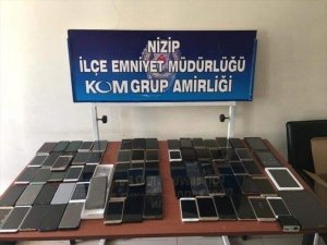 Gaziantep’te uyuşturucu ve kaçak cep telefonundan 4 gözaltı