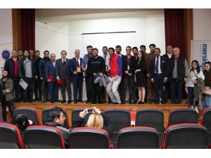 Mersin GİAD üyeleri, tecrübelerini Toros Üniversitesi öğrencileriyle paylaştı