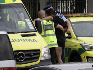 Yeni Zelanda'daki cami saldırıları birçok ülke tarafından kınandı