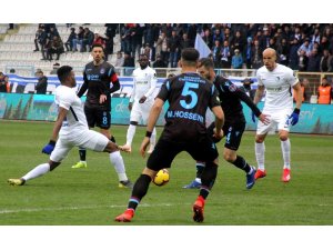 Spor Toto Süper Lig: BB Erzurumspor: 0 - Trabzonspor: 0 (İlk yarı)