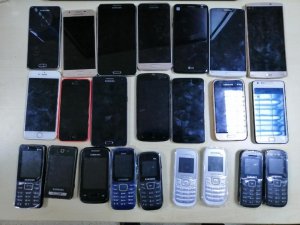 Van’da 23 adet kaçak cep telefonu ele geçirildi