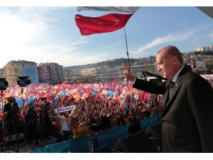 Cumhurbaşkanı Erdoğan: “Türkiye’nin güçlü durmaktan başka hiçbir yolu yok”
