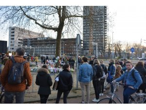 Hollandalılar saldırıda ölenleri anıyor