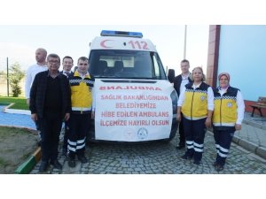 Sağlık Bakanlığı Burhaniye Belediyesine ambulans gönderdi