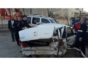 Kahta’da zincirleme kaza: 3 yaralı