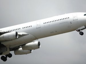 Lion Air uçağı denize çakılırken 'pilotlar kullanma kılavuzunu aradı'