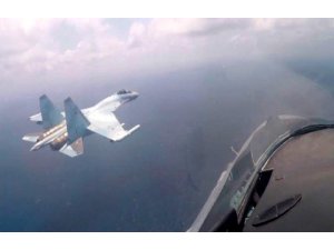 Rus savaş uçakları Suriye semalarında tatbikat yaptı