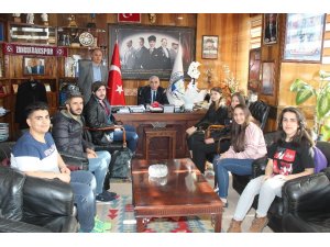 BEÜ Öğrencileri Başkan Demirci ile bir araya geldi