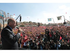 Cumhurbaşkanı Erdoğan: "Milletimize yanlış yapan kimse bizim dünyamızda doğru olarak kalamaz" (2)