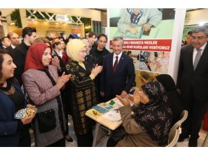 Emine Erdoğan, Şahinbey Belediyesinin standını ziyaret etti