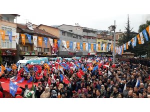 AK Parti  Yenice’de ilk  mitinginde  gövde gösterisi yaptı