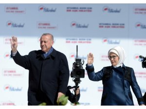 Cumhurbaşkanı Recep Tayyip Erdoğan: "Cumhur İttifakı İstanbul Mitingi’ne 1 milyon 600 bin kişinin katıldığı bilgisini aldık."