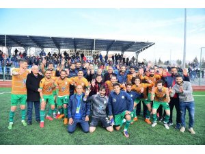 Yeşilyurt Belediyespor’da 4-0’lık galibiyet şampiyonluk umutlarını yeniden yeşertti