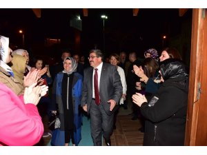 Başkan Can’a Osmangazi Mahallesinde coşkulu karşılama