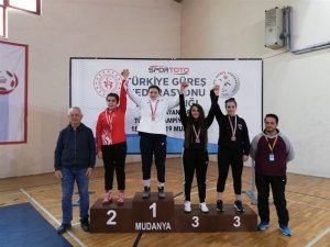 Malatyalı güreşçi Türkiye üçüncüsü oldu